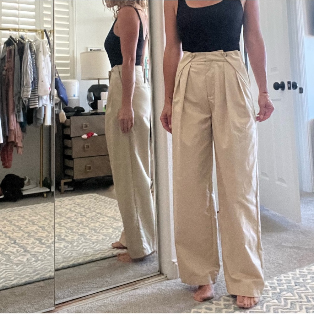 Off white trousers